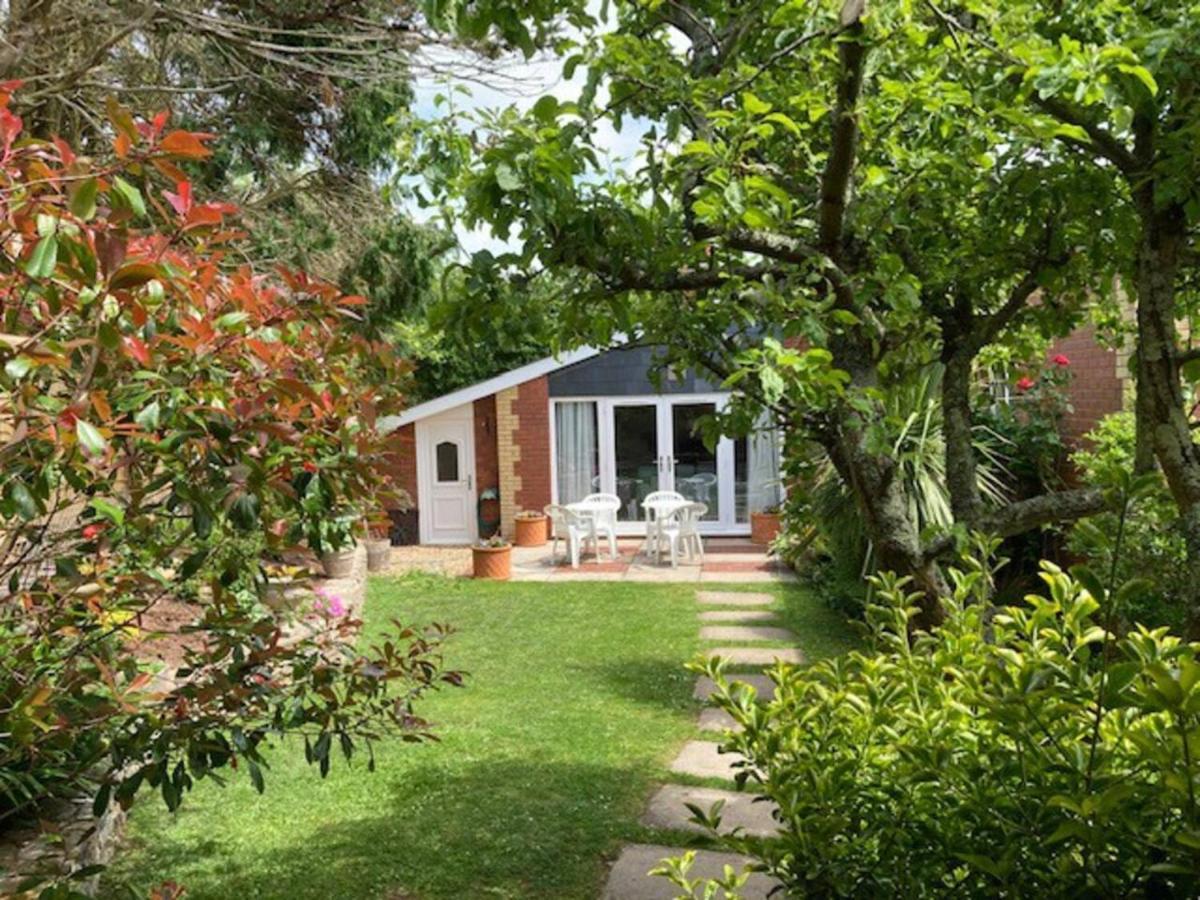 Walnut Cottage Newton Ferrers Exterior photo